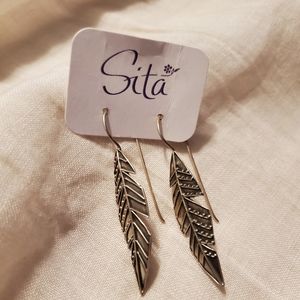 Sita Feather Earrings